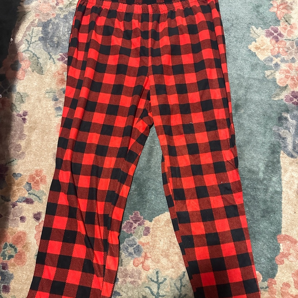 Plaided red pajama pants size XL in women’s, perfect for winter.